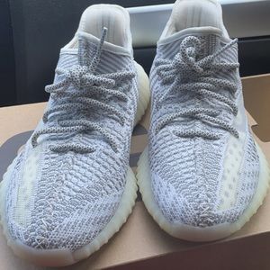 Yeezy 350…Size 6 1/2…Off white & grey